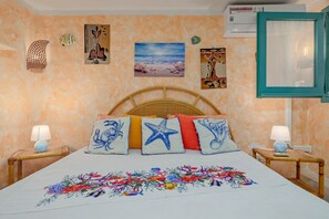 2 habitaciones, tabla de planchar con plancha y ropa de cama 