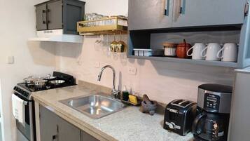 Fridge, microwave, oven, stovetop