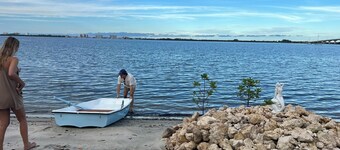 Waterfront luxury bungalow with private beach, paddleboards, kayaks and bikes!