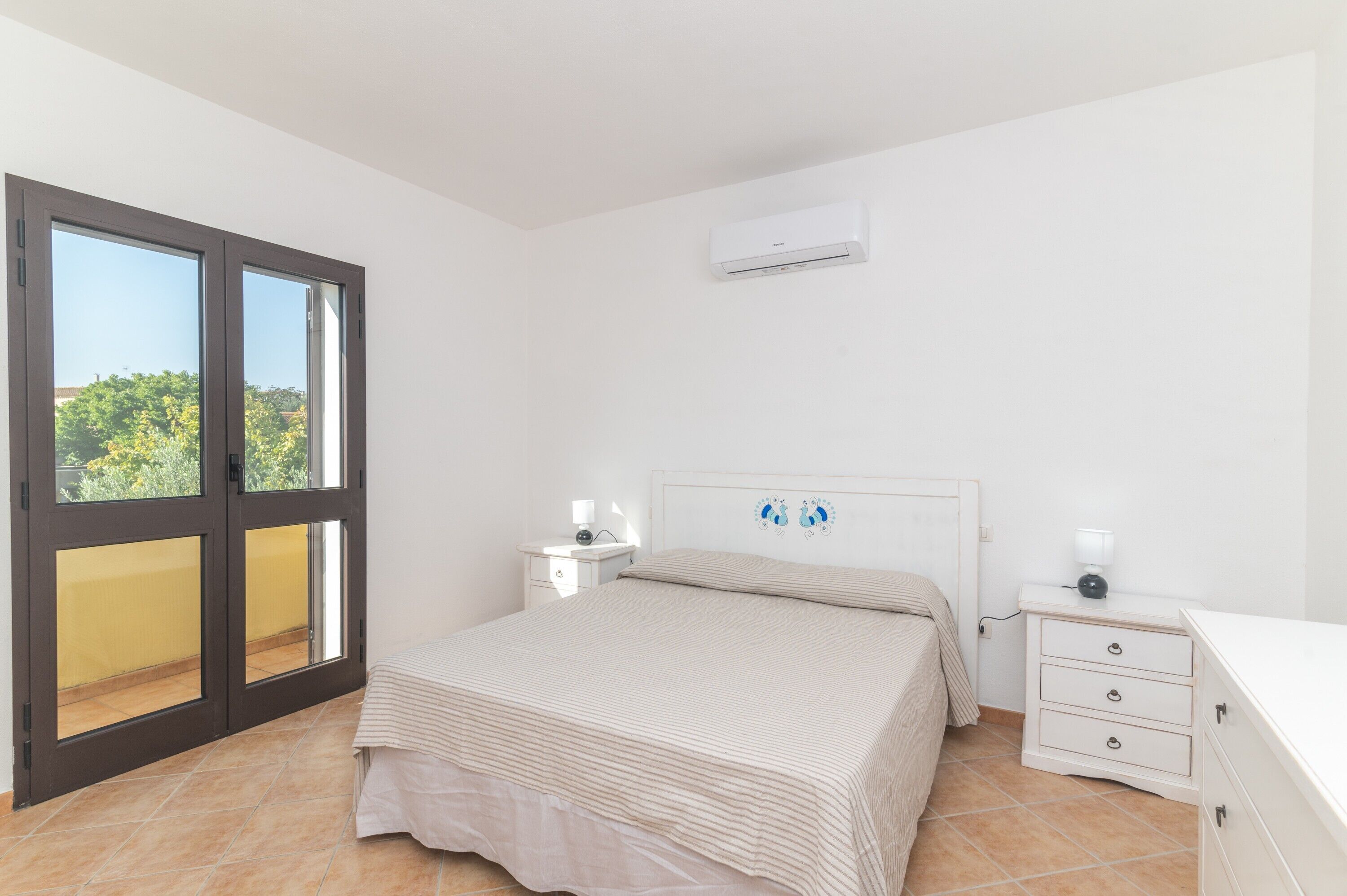 1 bedroom, iron/ironing board, bed sheets