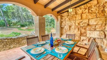 Restauration extérieure