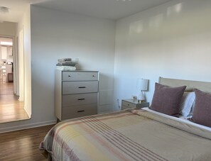 2 chambres, fer et planche à repasser, lit parapluie, Wi-Fi