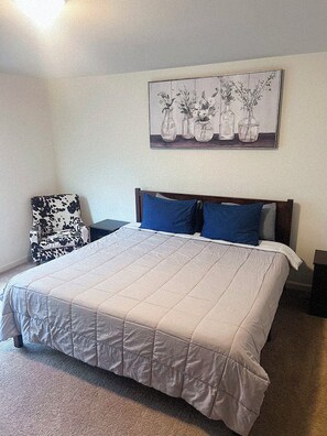 3 bedrooms, iron/ironing board, WiFi, bed sheets - New Charming 3-bedroom/2.5 bathroom house in Metro Atlanta area (Decatur)