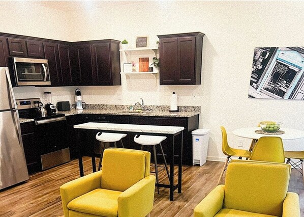 Interior - New Charming 3-bedroom/2.5 bathroom house in Metro Atlanta area (Decatur)