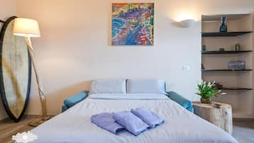 1 bedroom, free WiFi, bed sheets