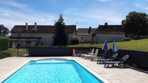 Pool - Charming House 'Gite XL 8 with Private Pool, Terrace near Lascaux Caves (Fossemagne)