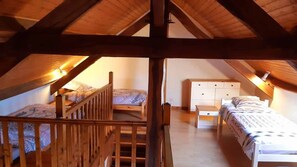 Iron/ironing board, bed sheets - Charming House 'Gite XL 8 with Private Pool, Terrace near Lascaux Caves (Fossemagne)