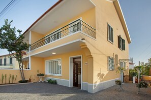 Exterior - Villa 'Casa Do Loureiro' with Sea View, Wi-Fi and Air Conditioning (Funchal)