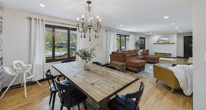 Perfect Stay for Big Groups and Bigger Memories - Theatre,Huge Yard,Sport Court