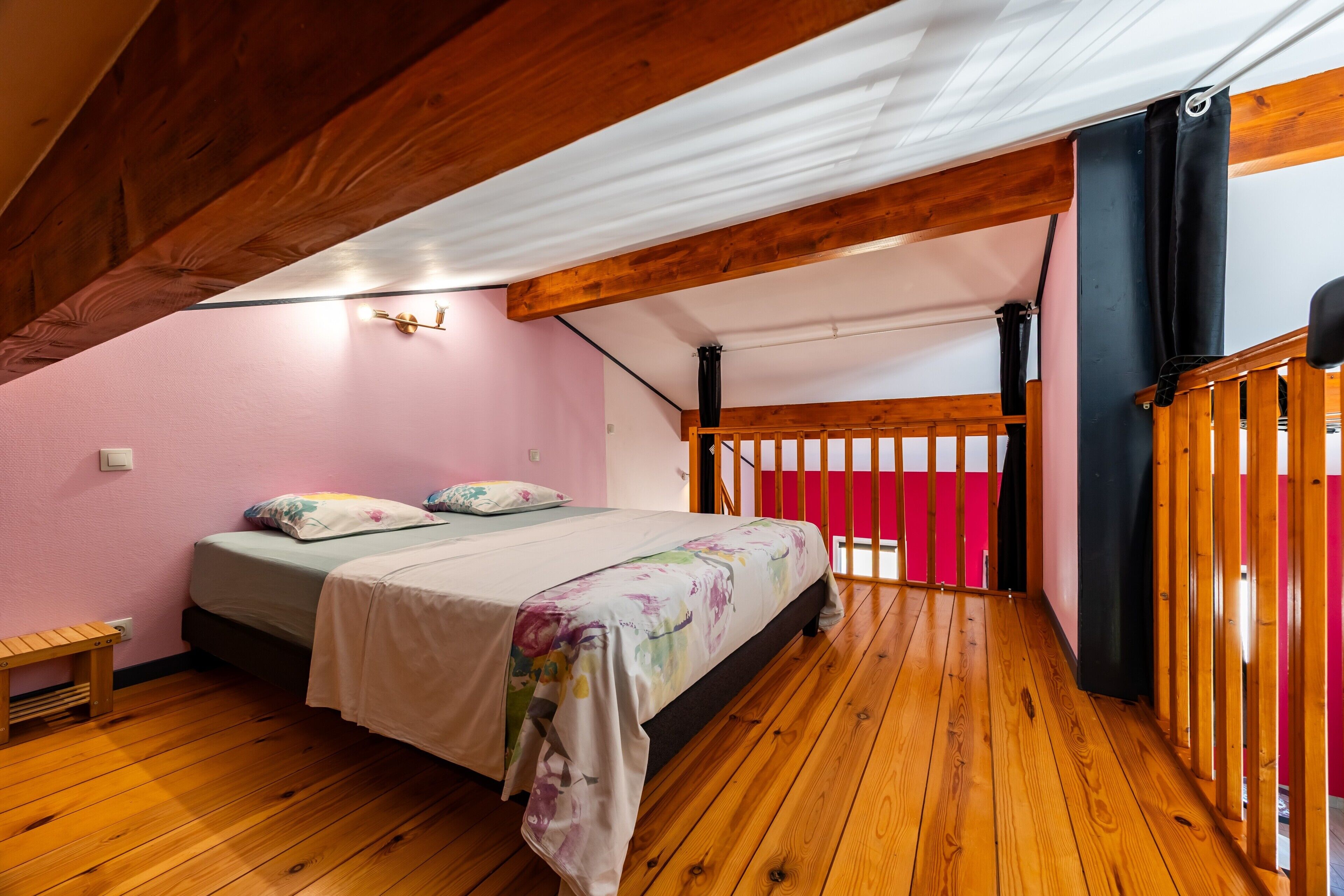 2 habitaciones, tabla de planchar con plancha y wifi gratis 