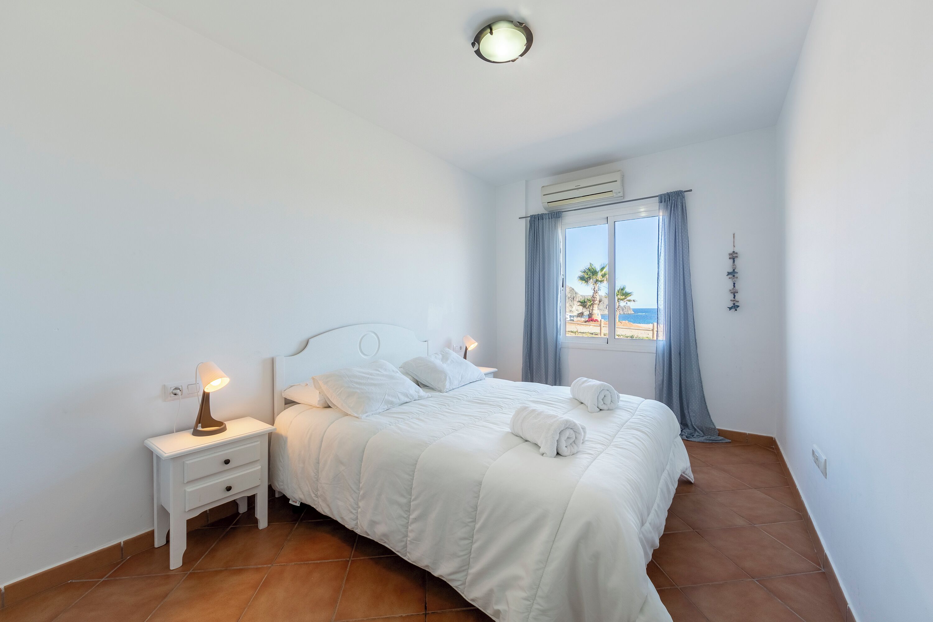 2 soverom, strykejern/-brett, wi-fi (inkludert) og sengetøy