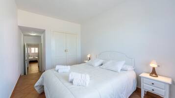 2 Schlafzimmer, Bügeleisen/Bügelbrett, kostenloses WLAN, Bettwäsche