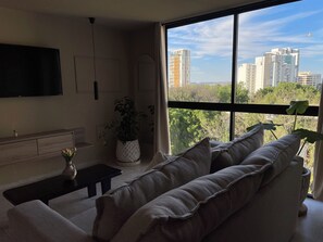 Smart TV, offices, printers