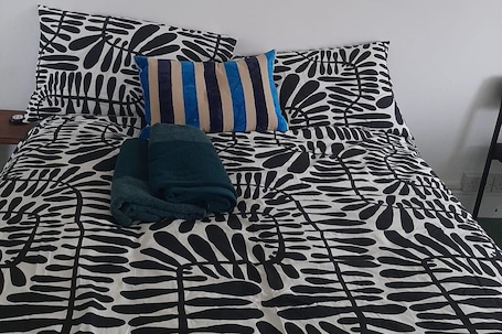 Studio | 1 bedroom, free wired internet, bed sheets
