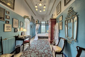 11 slaapkamers, een strijkplank/strijkijzer, gratis wifi, beddengoed