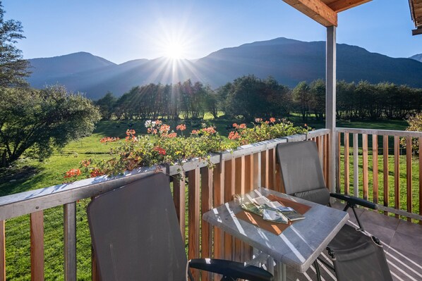 Property grounds - Studio Apartment 'Hausergut Topaz' with Mountain View, Shared Garden and Wi-Fi (Sluderno)