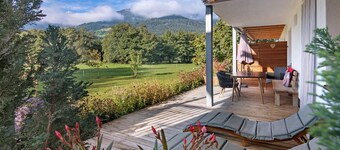 Apartment 'Hausergut Golden' with Mountain View, Private Terrace and Wi-Fi