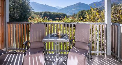 Apartment 'Hausergut Bonita 4' with Mountain View, Shared Garden and Wi-Fi