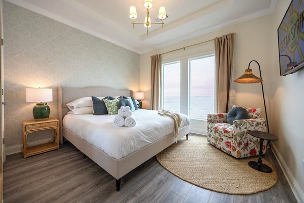 3 عدّة غرف نوم ومكتب وسرير سفر وواي فاي مجانًا