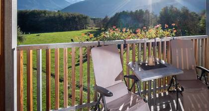 Apartment 'Hausergut Bonita 2' with Mountain View, Shared Garden and Wi-Fi