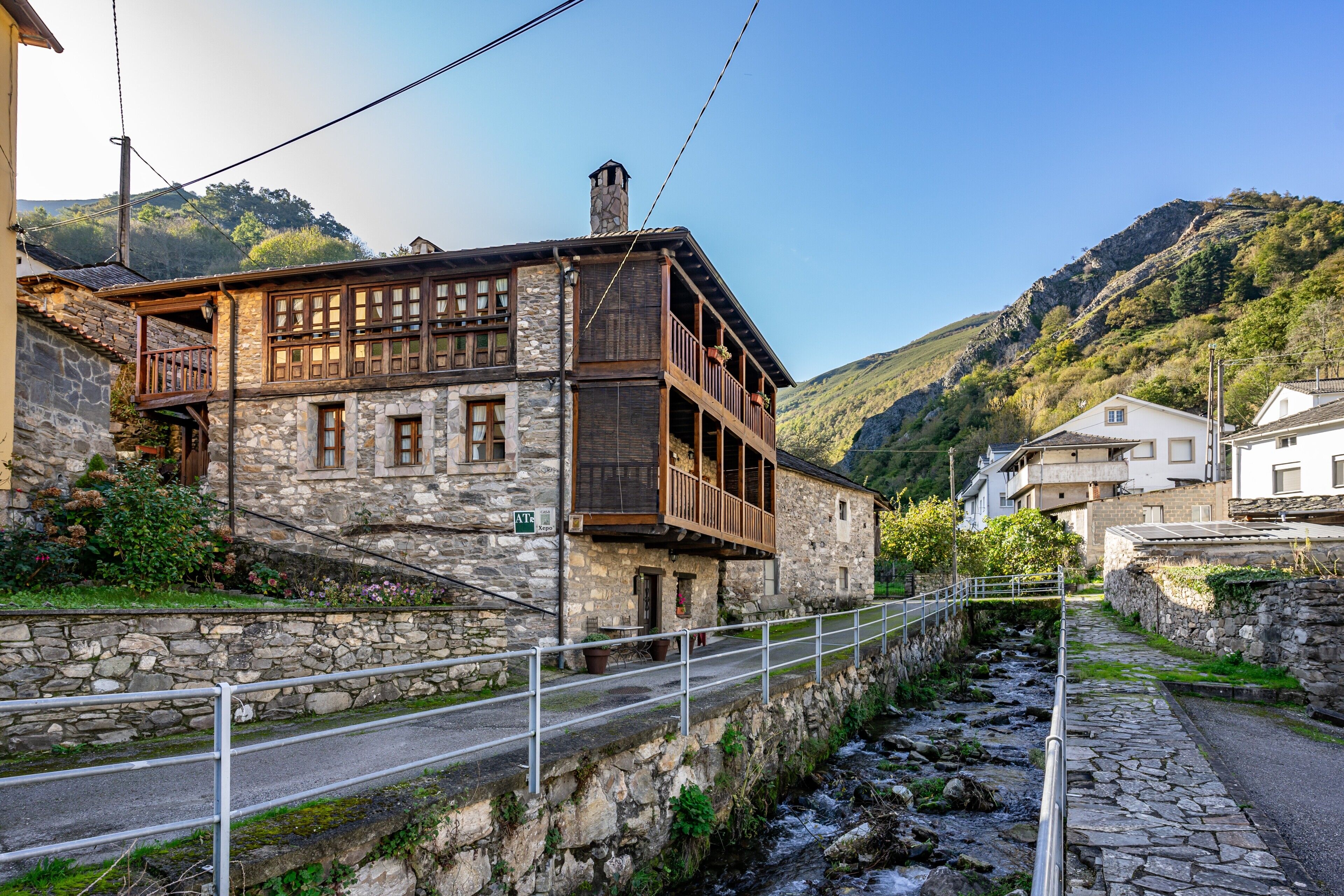 المنشأة من الخارج