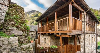 Casa rural 'Xepo' con vistas a la montaña, terraza privada y Wi-Fi