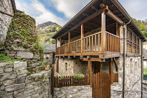 Casa rural 'Xepo' con vistas a la montaña, terraza privada y Wi-Fi
