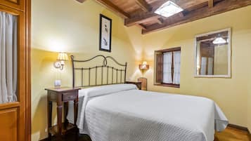 2 dormitorios, tabla de planchar con plancha, wifi gratis y ropa de cama