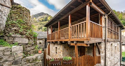 Apartment 'El Rebocho' with Mountain View, Private Terrace and Wi-Fi