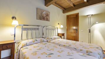 2 dormitorios, tabla de planchar con plancha, wifi gratis y ropa de cama