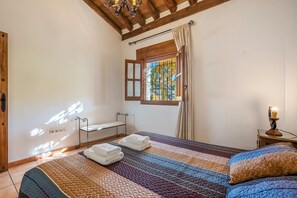 1 多间卧室、熨斗/熨衣板、免费 WiFi、床单