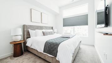 3 bedrooms, iron/ironing board, travel crib, free WiFi