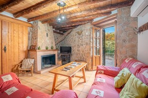 Televisor i llar de foc 