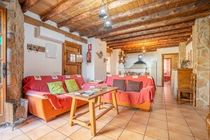 Televisión, chimenea