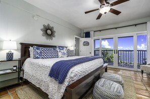 4 bedrooms, desk, iron/ironing board, free WiFi