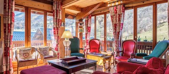 Chalet Les Menuires Val Thorens met bergzicht, privéterras en WiFi