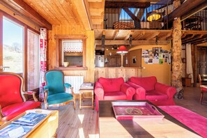 تلفزيون، مدفأة، ستيريو