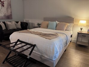 1 bedroom, in-room safe, iron/ironing board, free WiFi