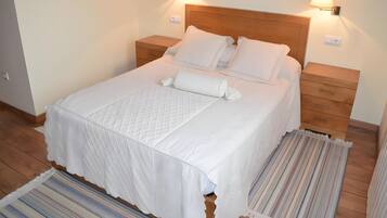 2 camere, ferro/asse da stiro, Wi-Fi gratuito, lenzuola