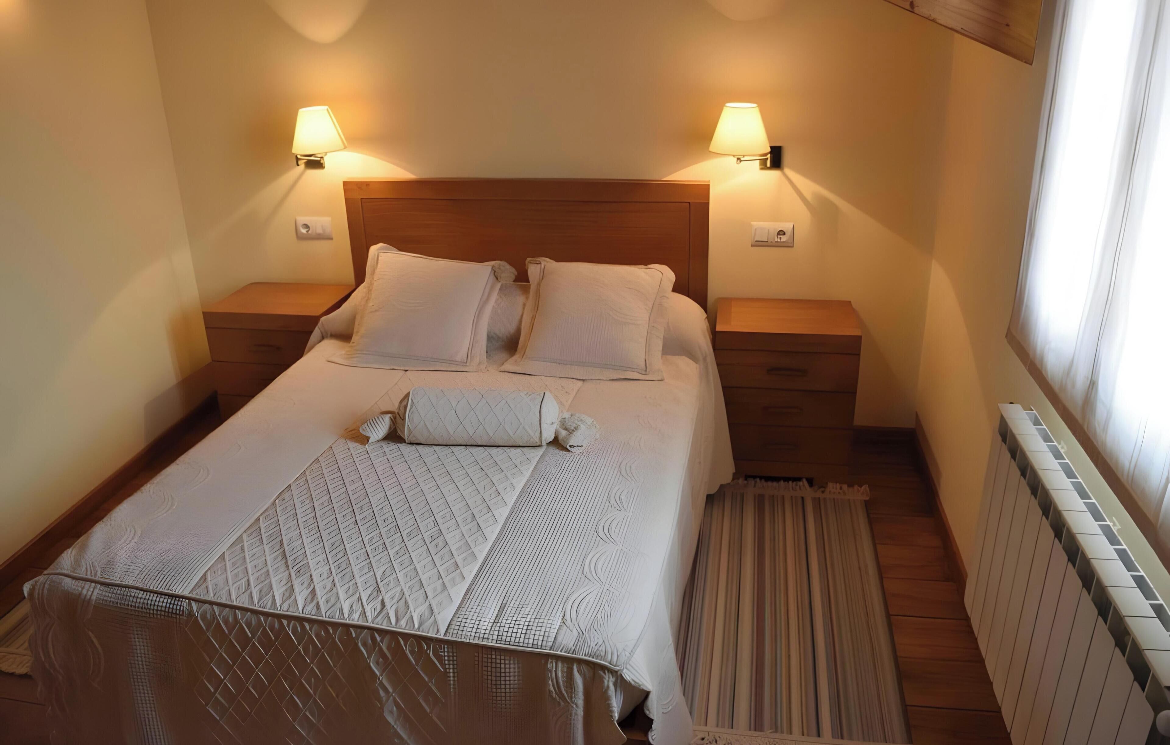 2 habitaciones, tabla de planchar con plancha y wifi gratis 