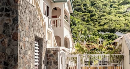 Unforgettable 2-bedroom Private Residence - WiFi, AC in enchanting Mont Vernon