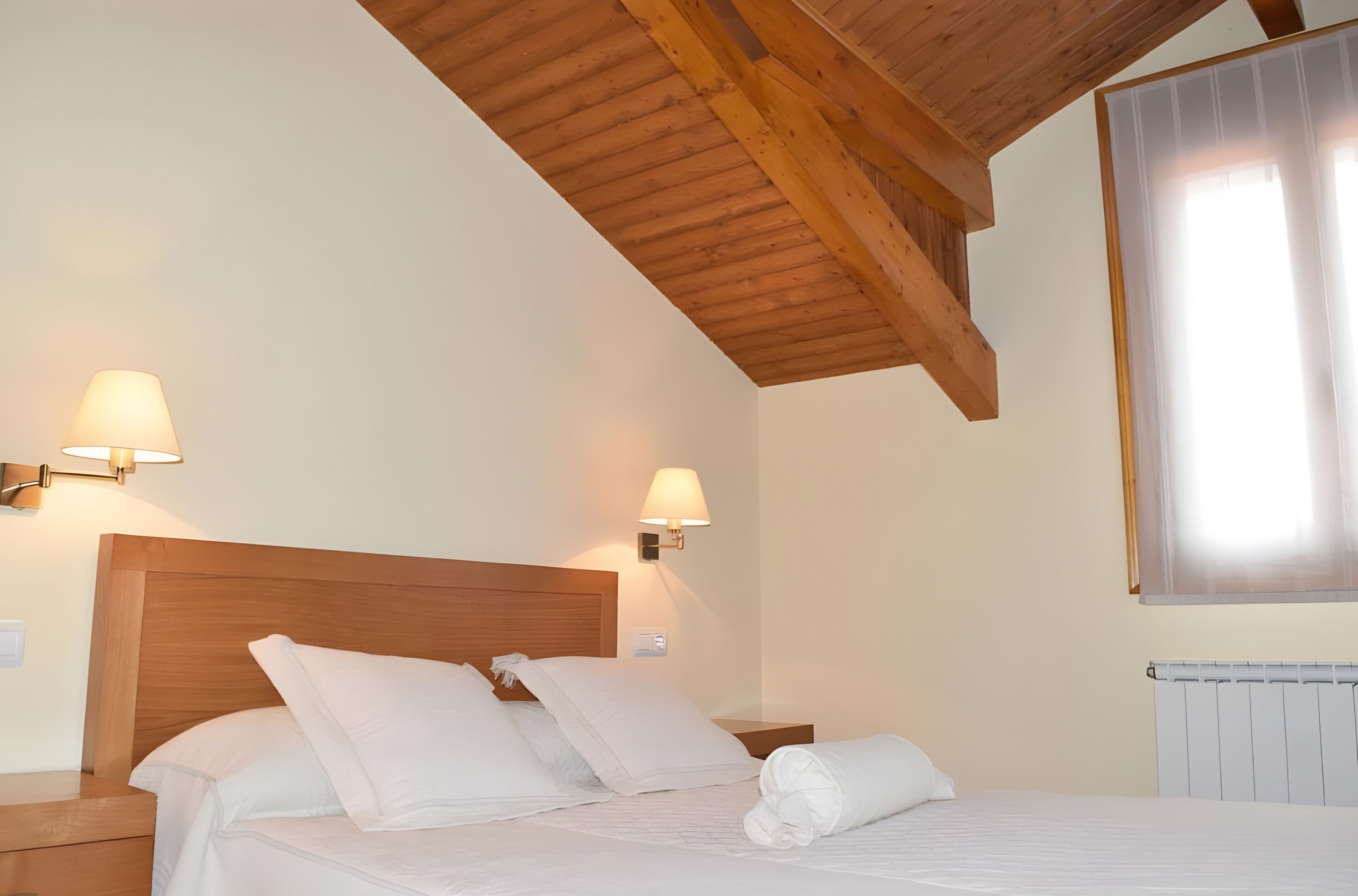 2 slaapkamers, een strijkplank/strijkijzer, gratis wifi, beddengoed