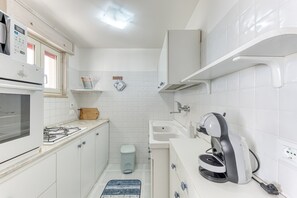 Herdplatte, Kochgeschirr/Geschirr/Besteck