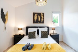 7 slaapkamers, een strijkplank/strijkijzer, gratis wifi, beddengoed