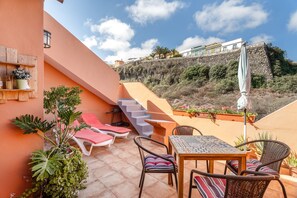 تناول الطعام بالخارج