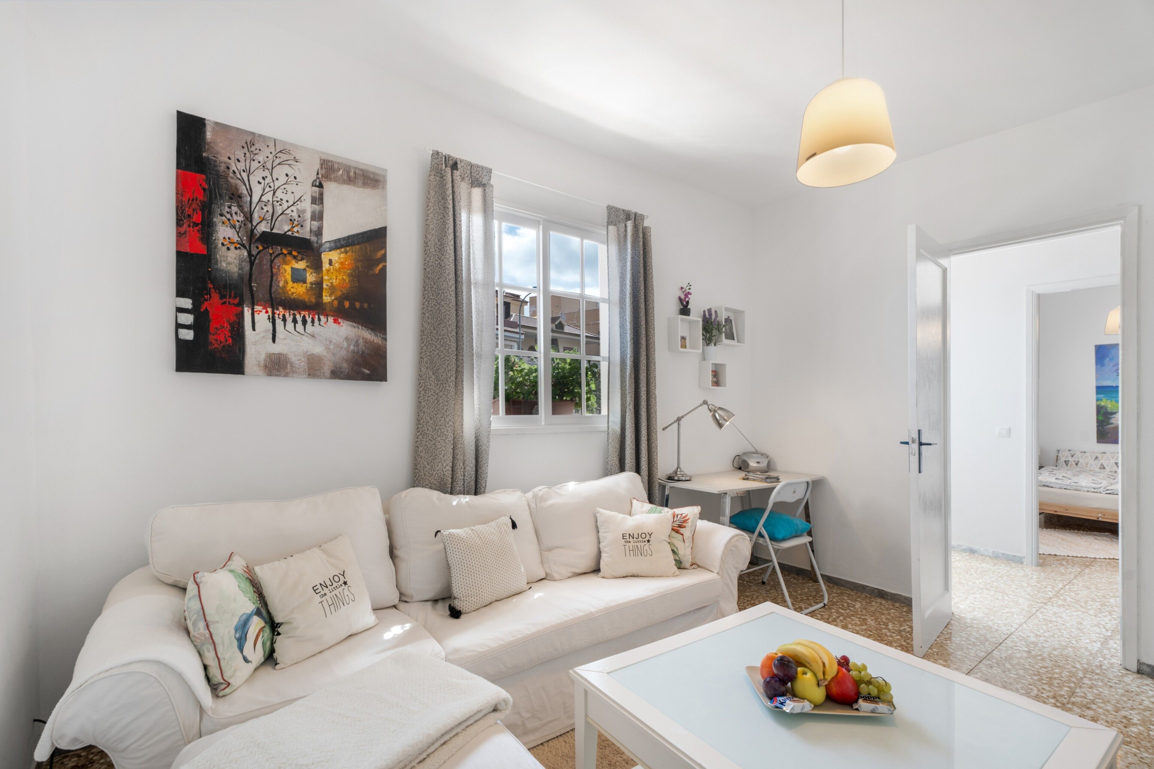 2 habitaciones, tabla de planchar con plancha y wifi gratis 