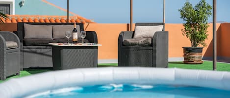 Bain à remous extérieur