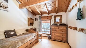 6 habitaciones, tabla de planchar con plancha y wifi gratis