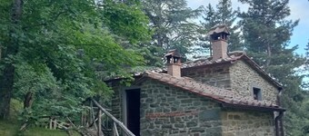 Rifugio 'Camera Nel Verde' with Mountain Views, Shared Garden and Wi-Fi