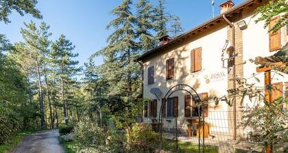 Rifugio 'Camera Nel Verde' with Mountain Views, Shared Garden and Wi-Fi